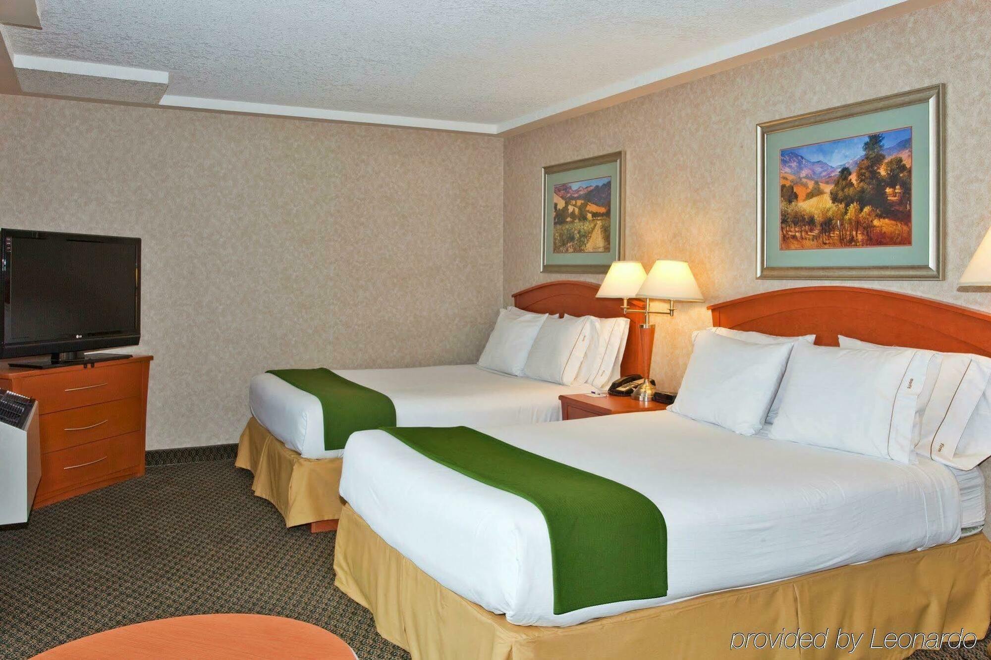 Holiday Inn Express And Suites Calgary By Ihg Exteriér fotografie